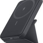 باور بنك أنكر ماج كو 10,000 مغناطيسي 15 واط مع شاشة ذكية وحامل قابل للطي